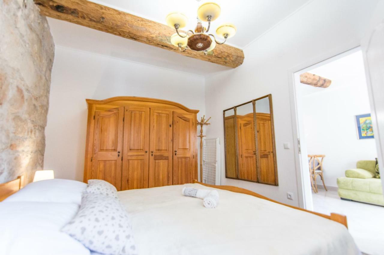 Apartment Mileta Sali Eksteriør billede